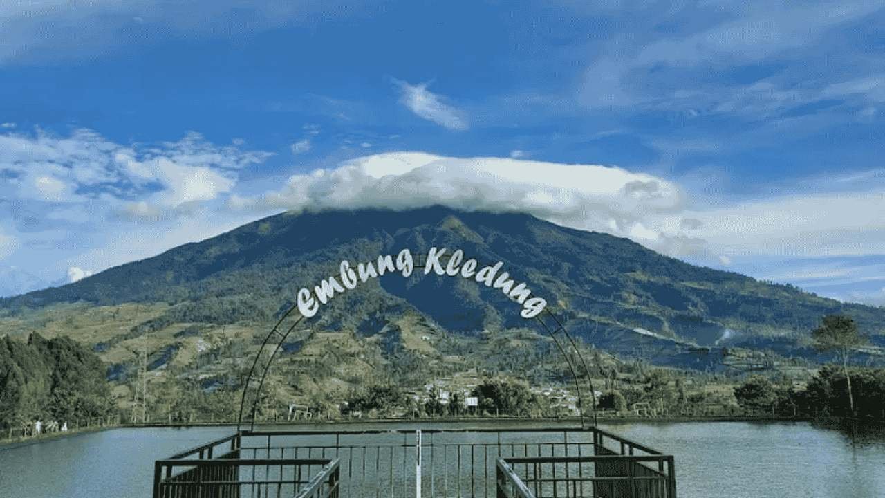 Embung Kledung Temanggung Wisata Asri di Lereng Gunung Sindoro