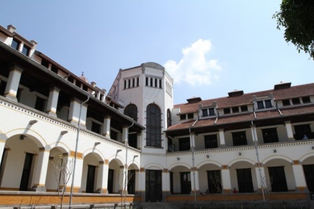 Spot Foto Populer di Lawang Sewu