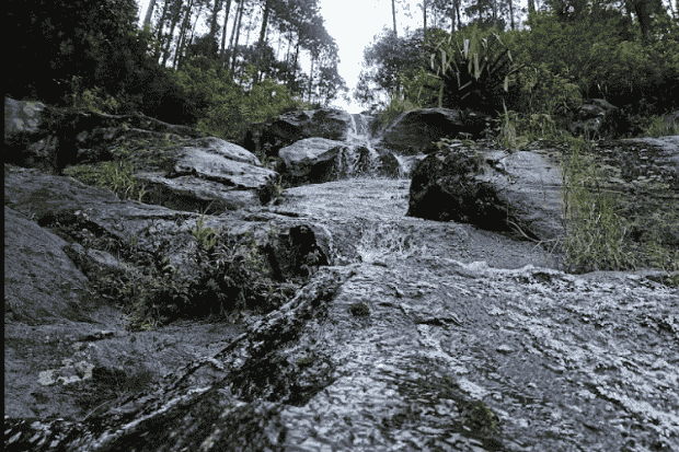 Keunikan akses menuju puncak