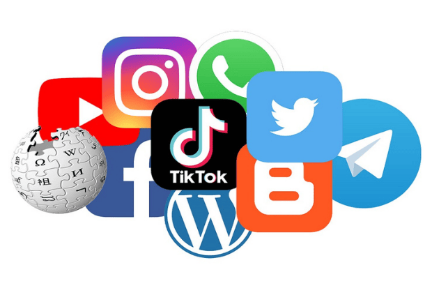 Media sosial dan panggung kesan