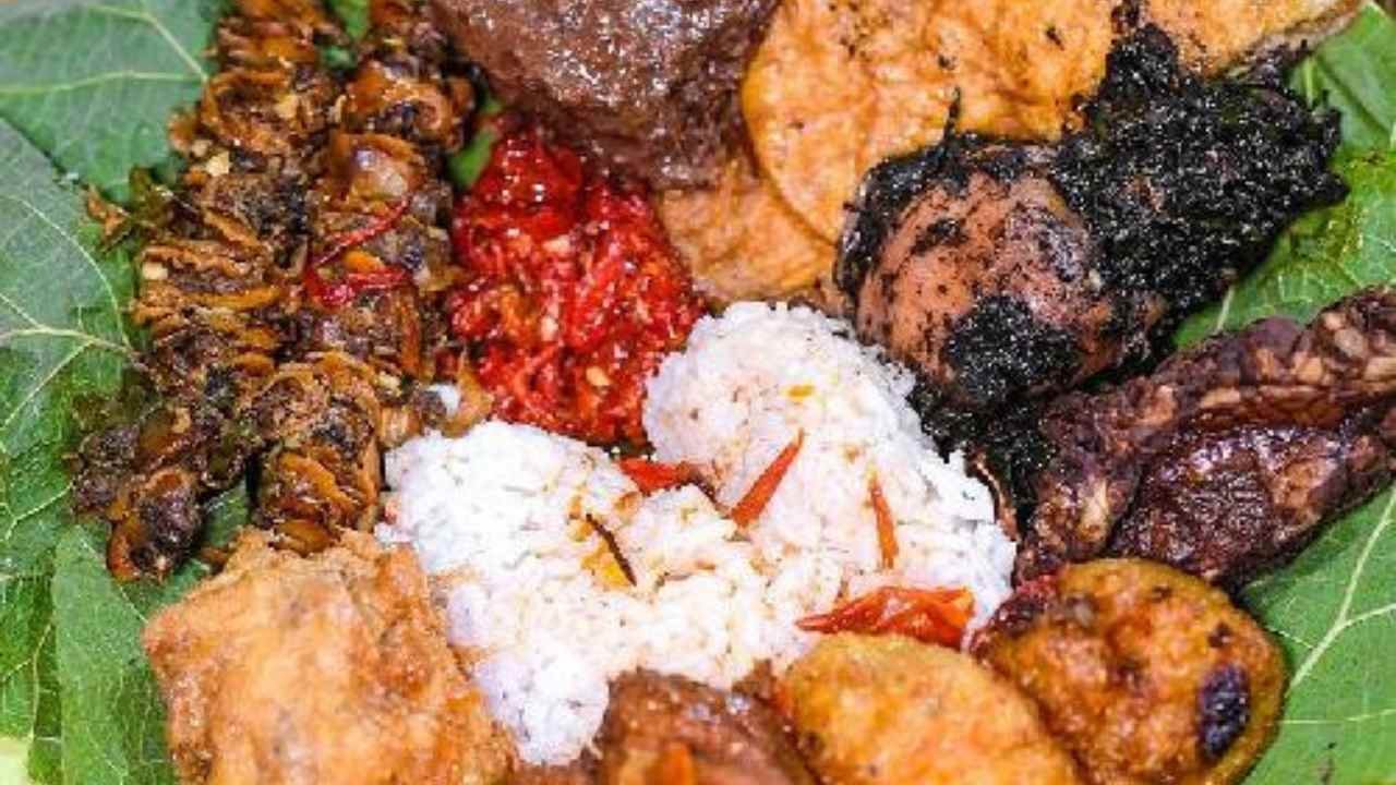 Nasi Jamblang Kuliner Khas Cirebon yang Bikin Kangen dan Penuh Cerita