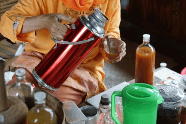 Peluang Besar di Balik Segelas Jamu