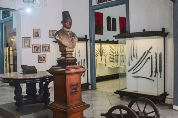 Sejarah Museum Radya Pustaka
