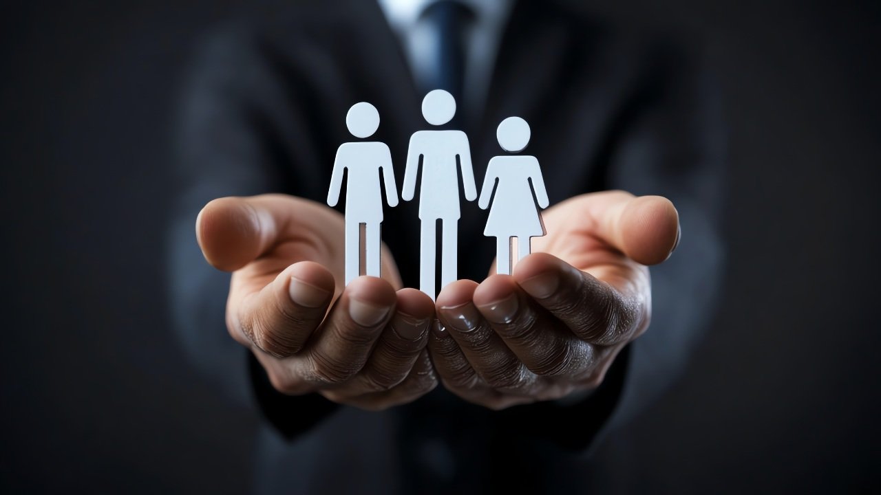 Manusia Modern Takut Gelap Tapi Lupa Cahaya