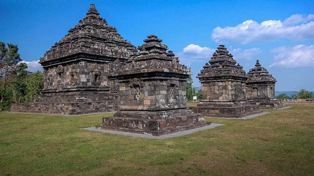 Candi Ijo Pesona Senja di Perbukitan Gunungkidul