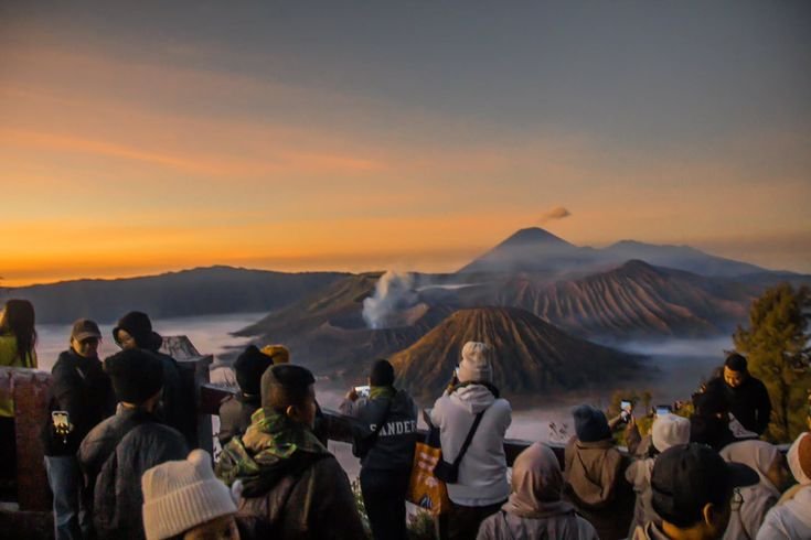 Gunung Bromo sebagai gunung suci