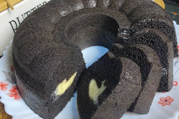 Kue Bolu Hitam Tetap Digemari Hingga Sekarang