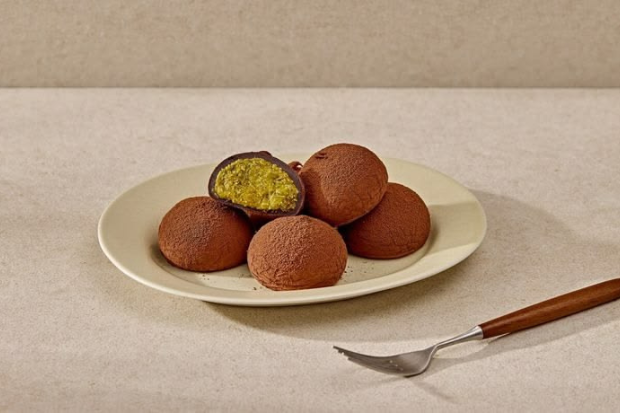 Cara Menikmati Mochi Kunafa