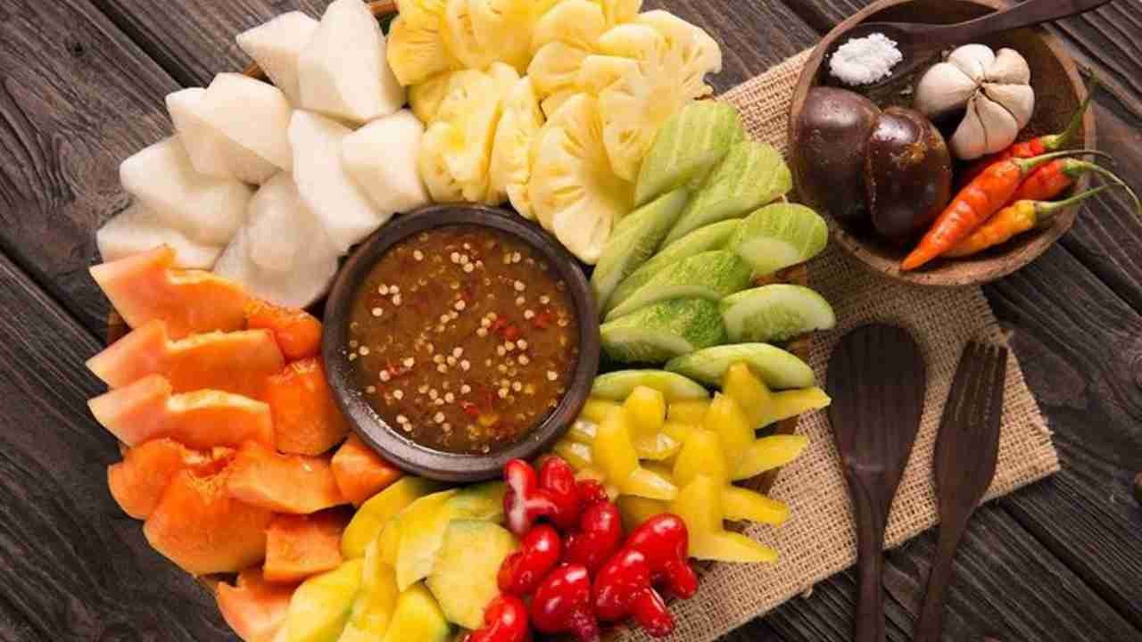 Rujak Kuliner Segar dengan Perpaduan Rasa yang Unik