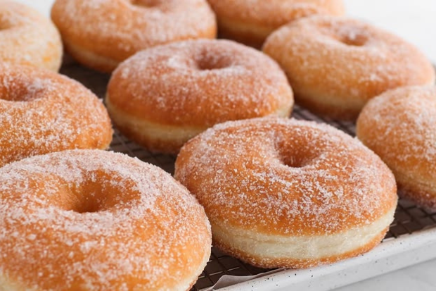 Cara Membuat Donat Gula di Rumah