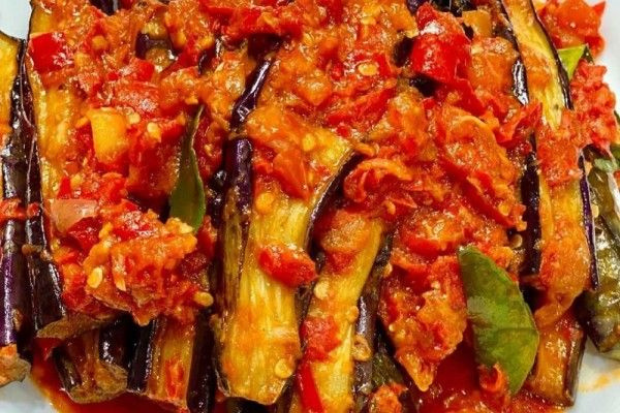 Terong Balado Mudah Dibuat di Rumah