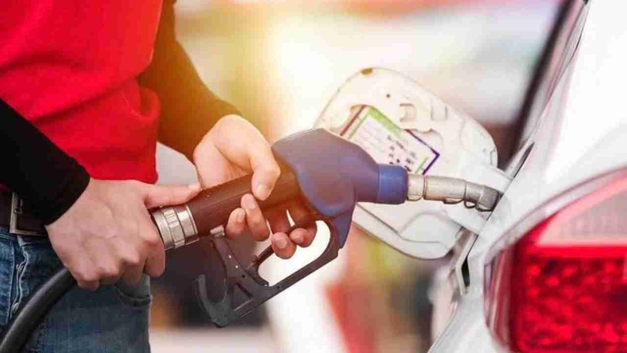 Harga Bensin Bisa Berubah dan Ini Penyebabnya