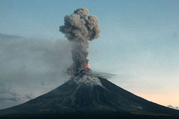 Sejarah Panjang Kawasan Gunung Krakatau